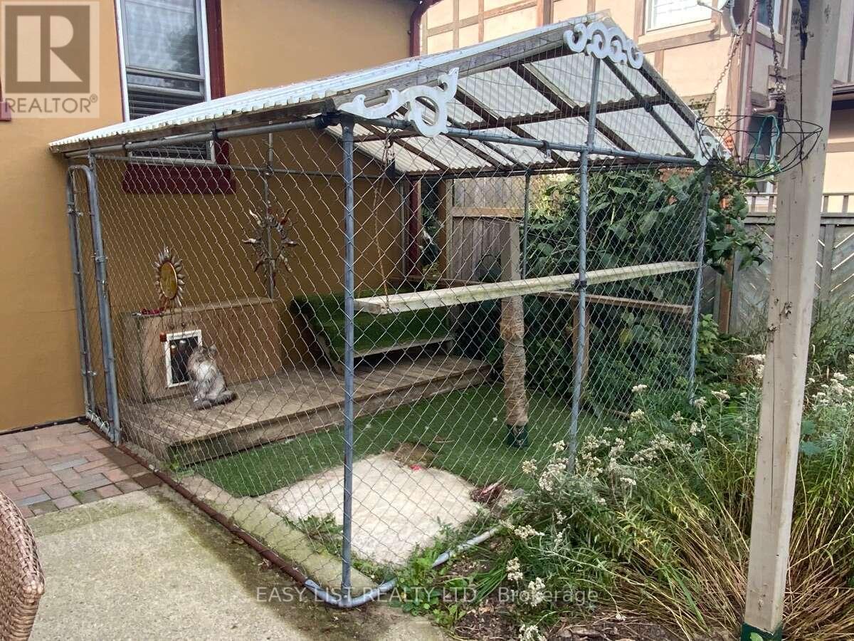 271 JOSEPH STREET - 17