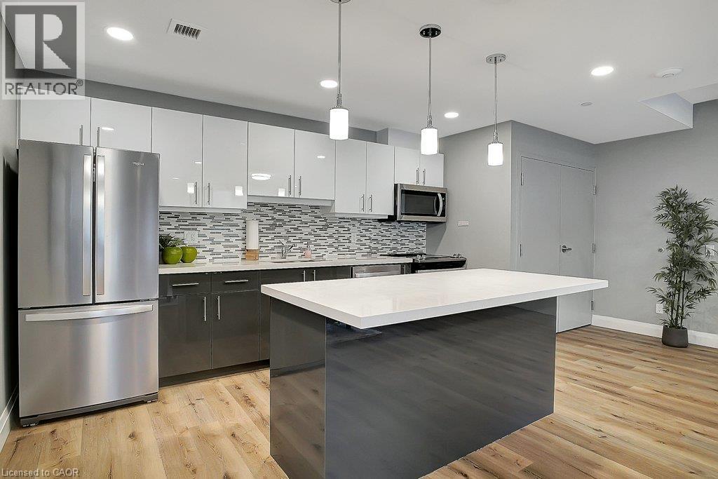 #101 399 QUEEN Street S - Image 38