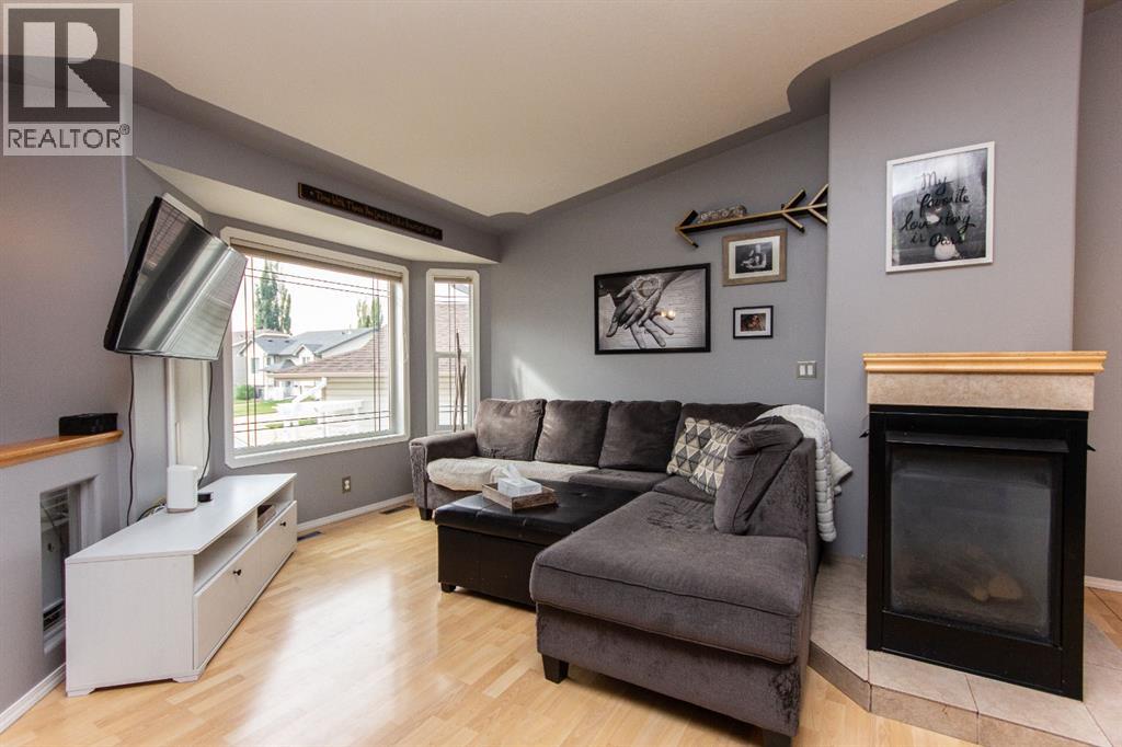 127 Dolan Close - 3