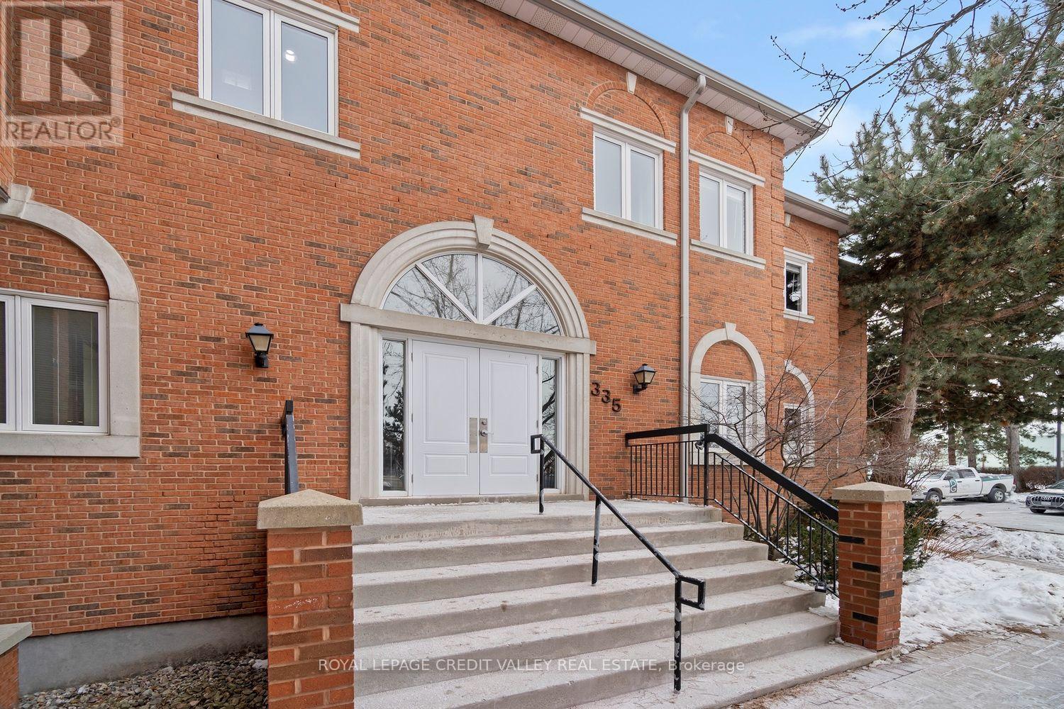 201 - 335 RENFREW DRIVE