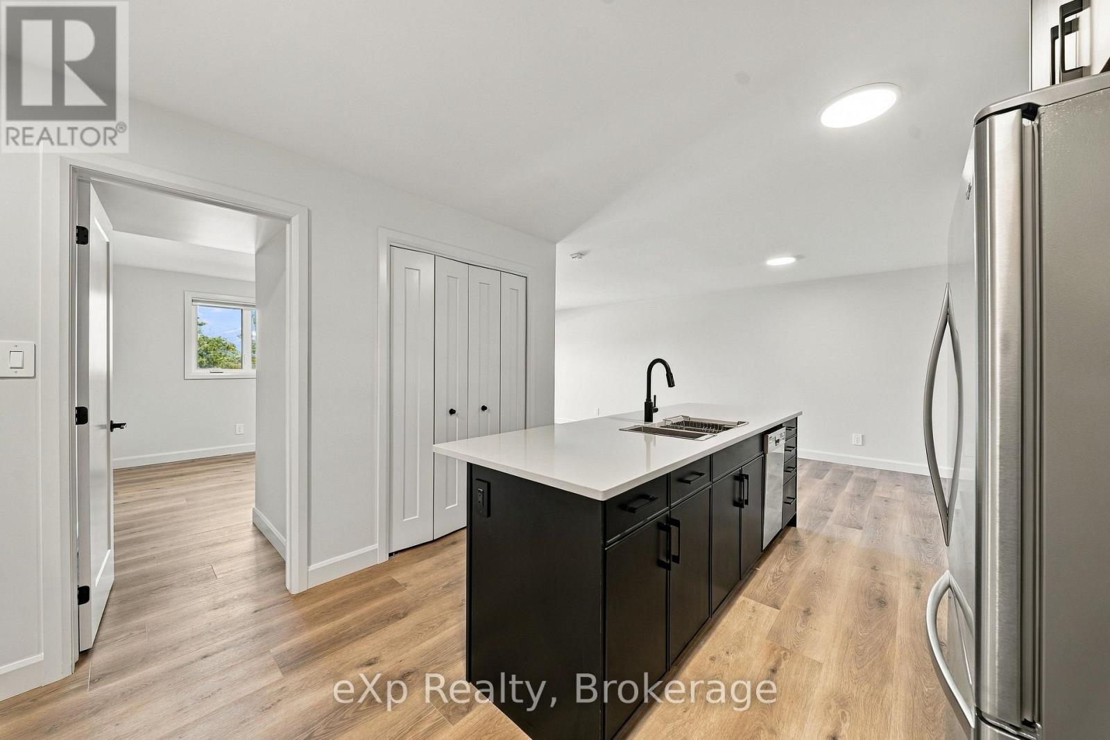 204 - 10 HILLSIDE MEADOW DRIVE, Quinte West — photo 1