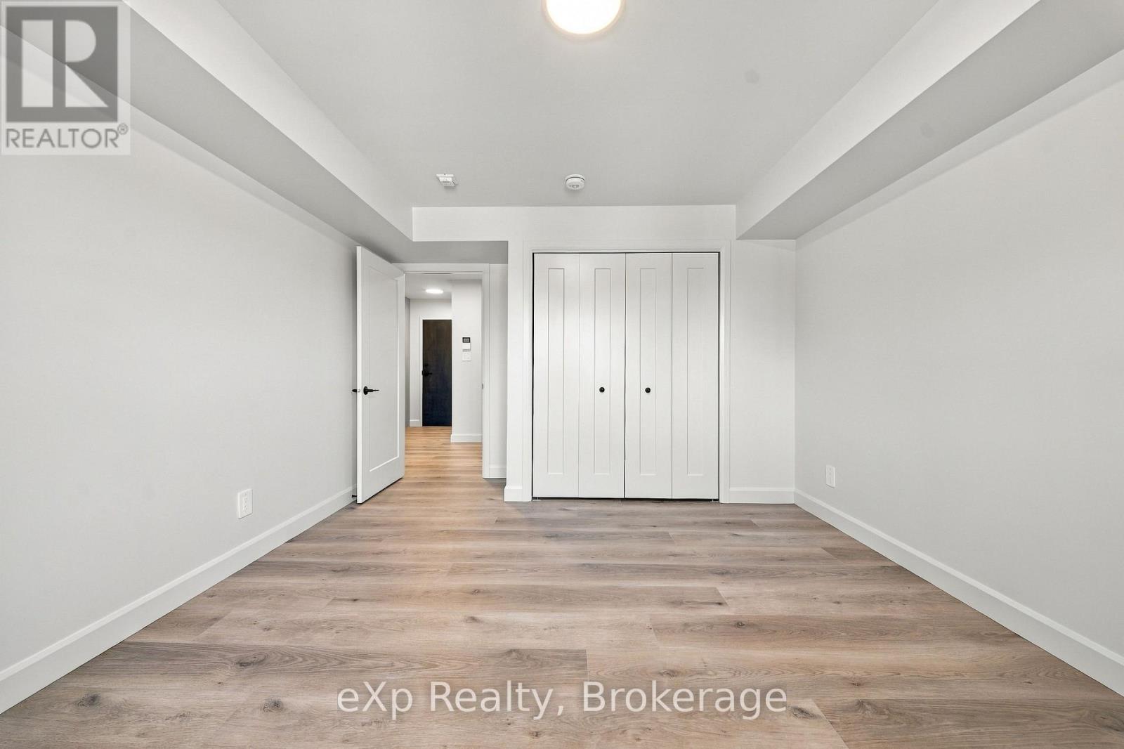 10 Hillside Meadow Drive — photo 14