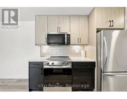 204 - 10 Hillside Meadow Drive, Quinte West, ON K8V0J7 Photo 9