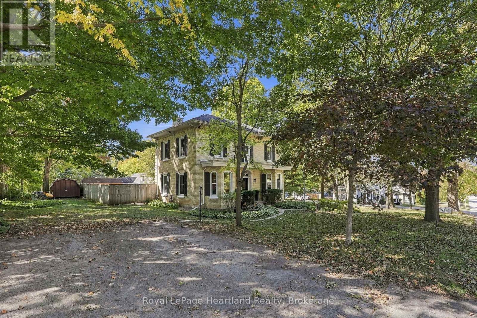 160 JOHN STREET E, North Huron (Wingham) — photo 2