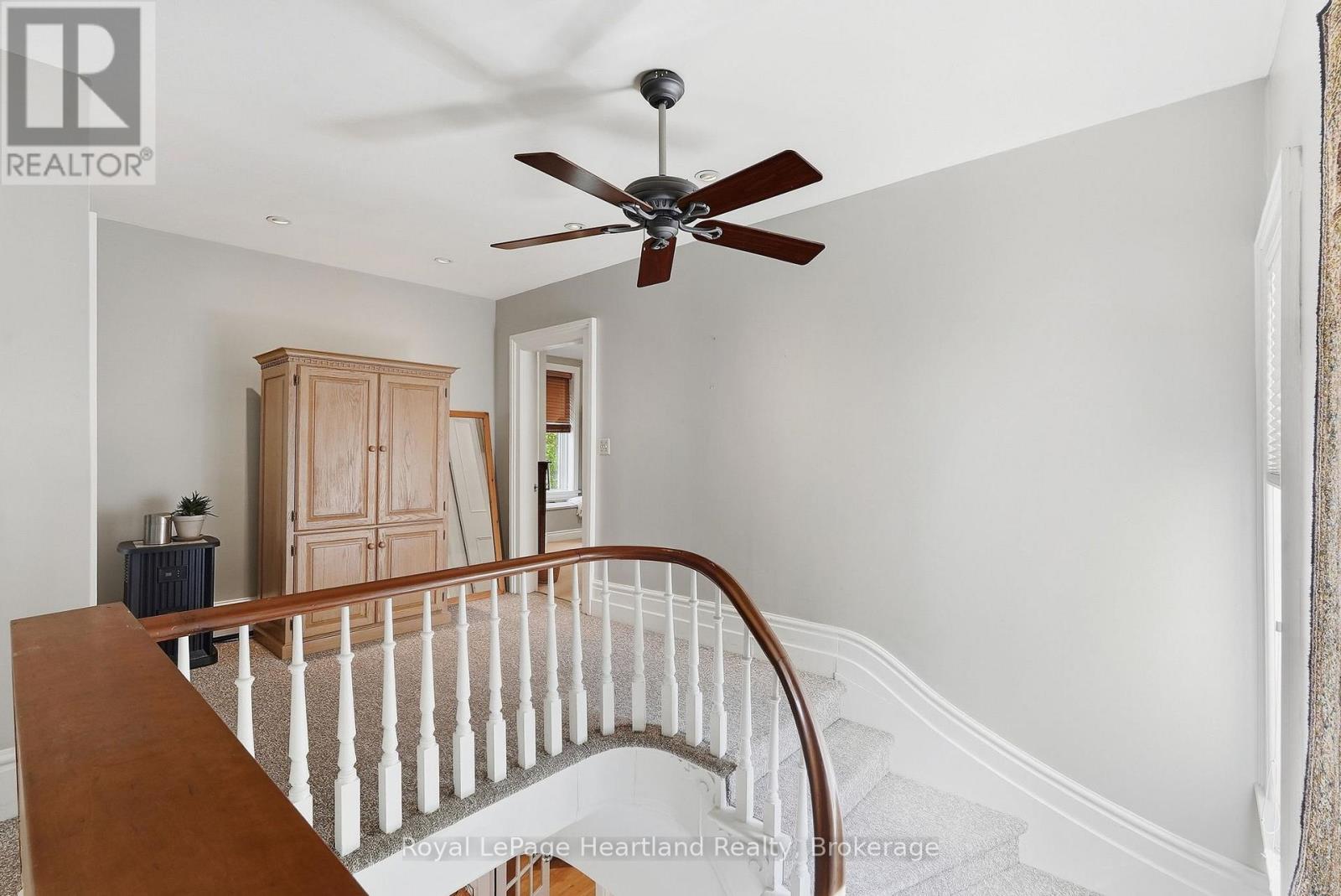 160 JOHN STREET E - Image 21