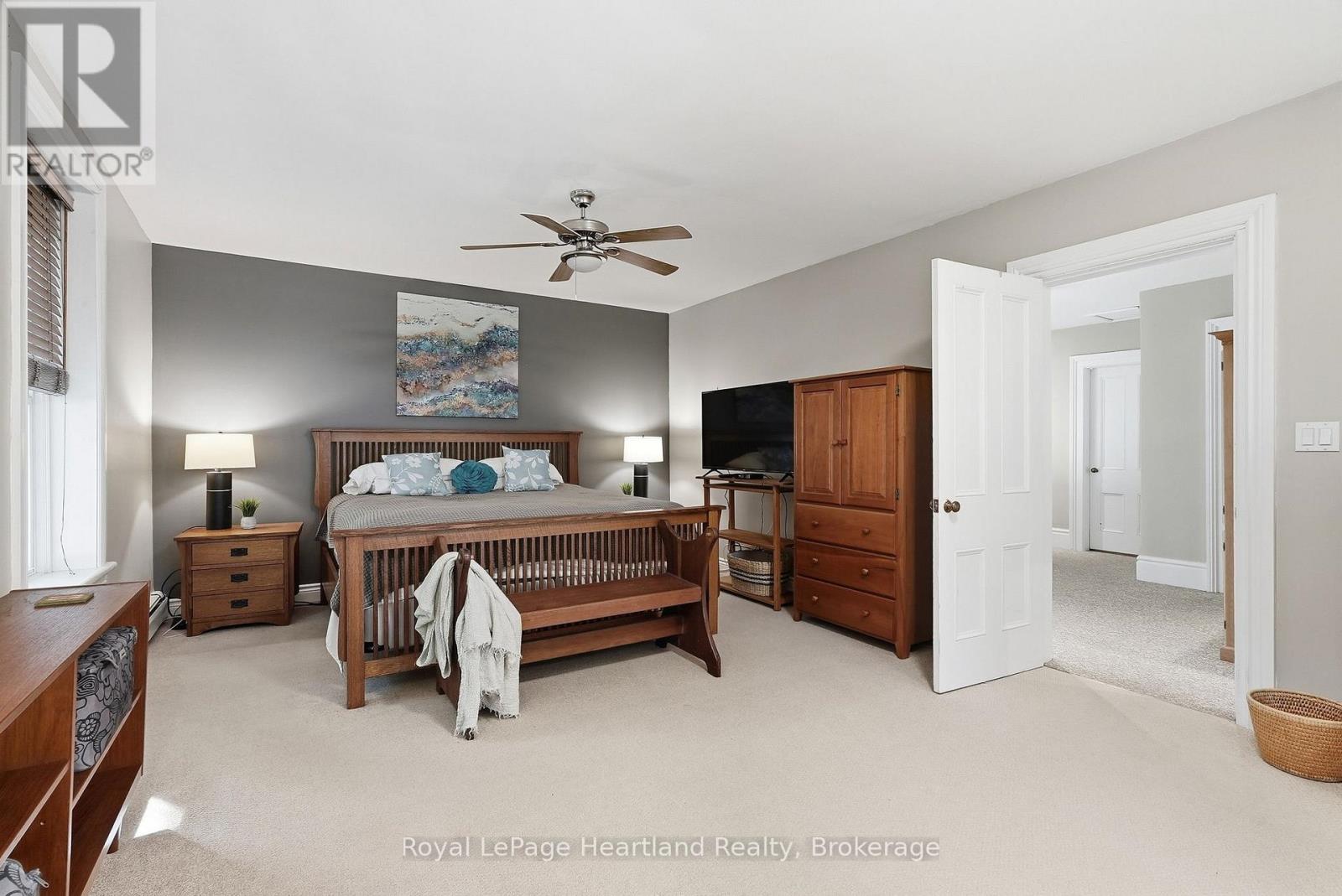 160 JOHN STREET E - Image 22