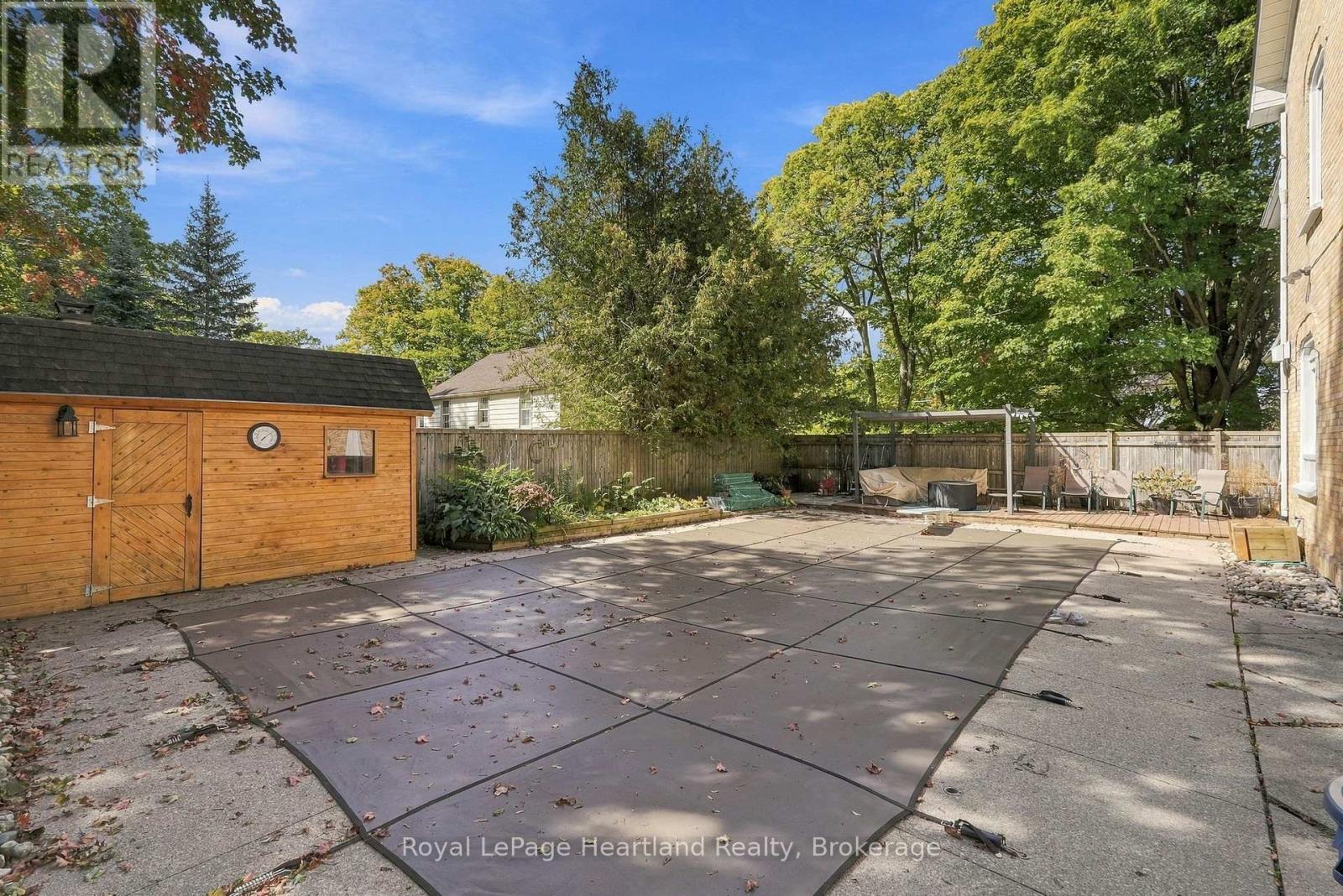 160 JOHN STREET E - Image 31
