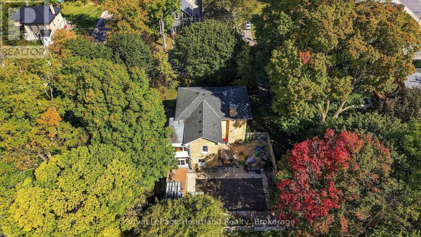 160 JOHN STREET E - Image 40