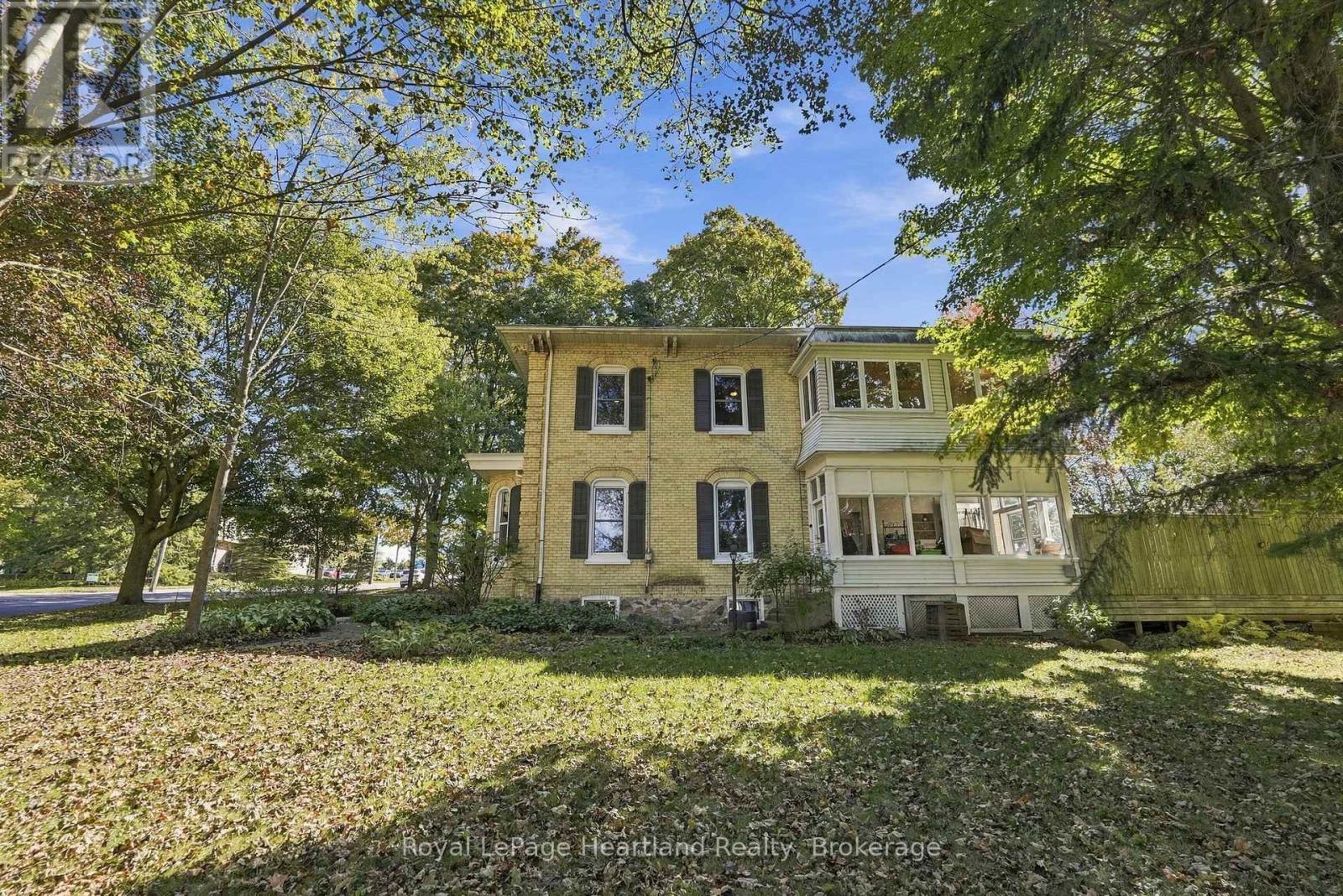 160 JOHN STREET E - Image 42