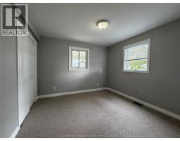 Living room - 8 Canary Crescent, Wallaceburg, ON N8A1A5 Photo 10