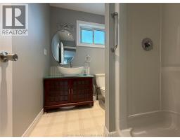 8 Canary Crescent, Wallaceburg, ON N8A1A5 Photo 11