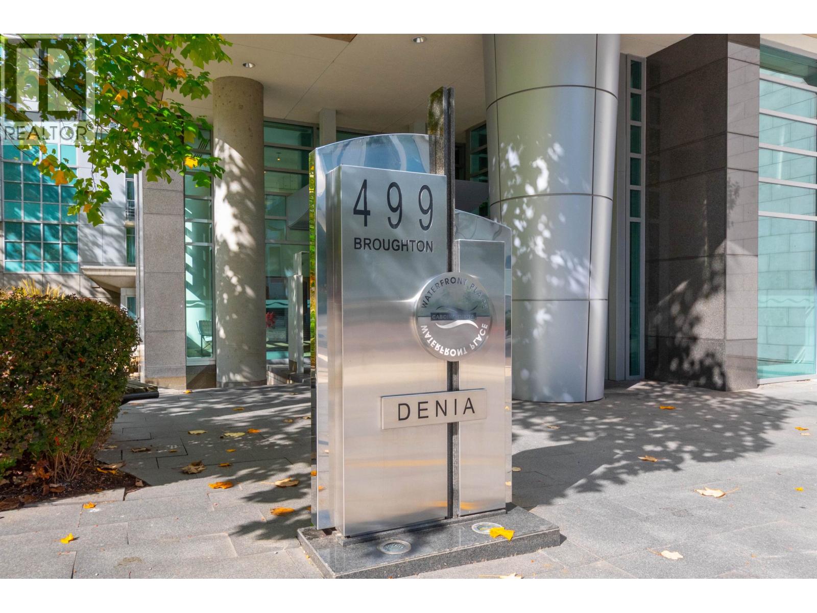 203 499 BROUGHTON STREET, Vancouver