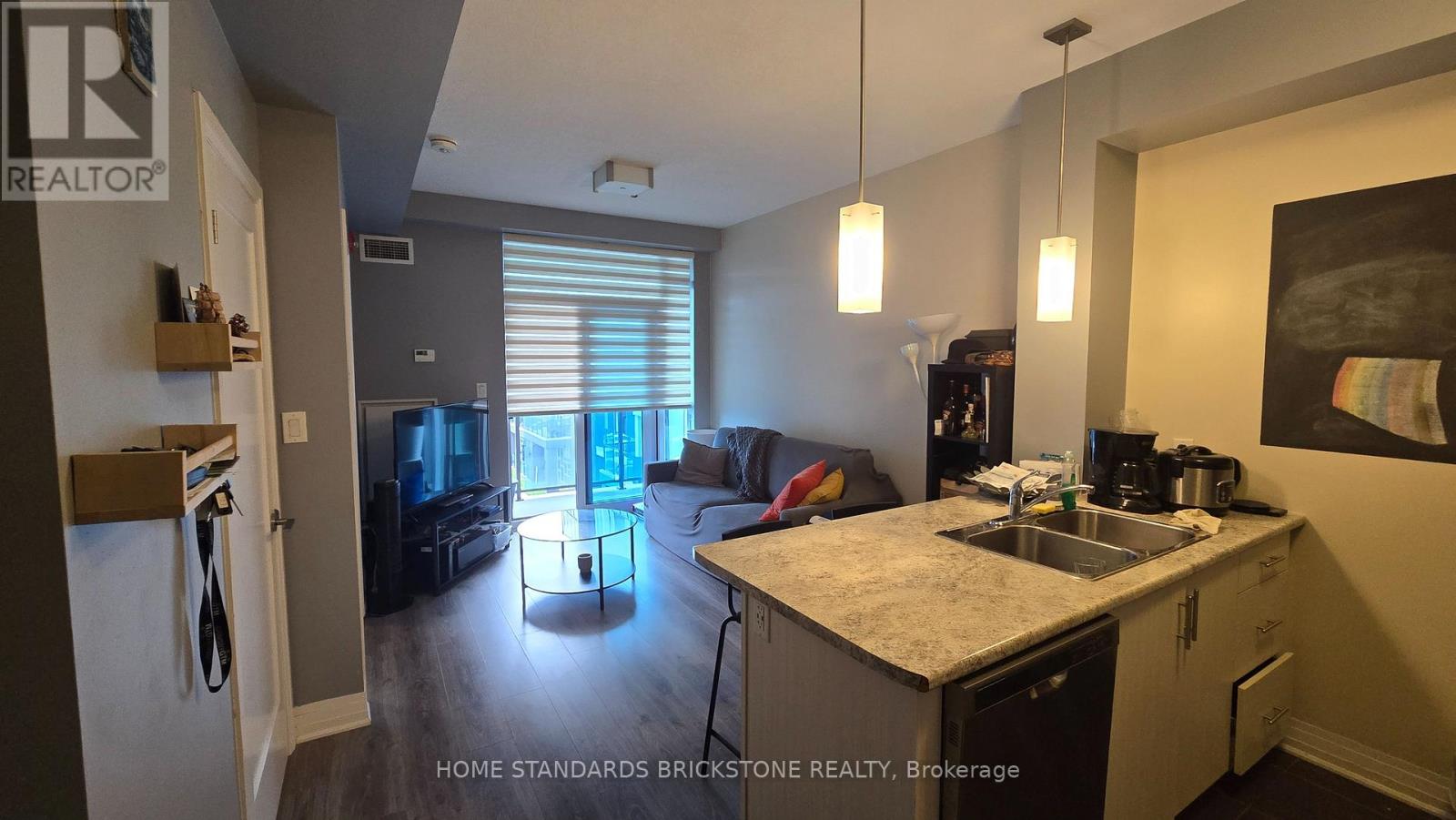 323 - 10 CONCORD PLACE, Grimsby (Grimsby Beach) — photo 4