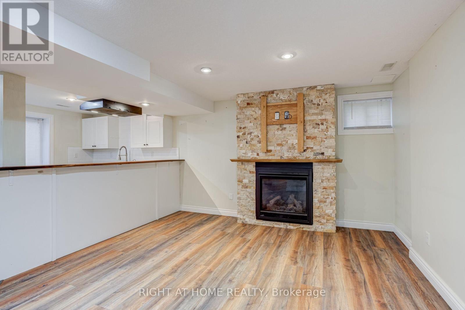 38 WASHINGTON STREET - 29