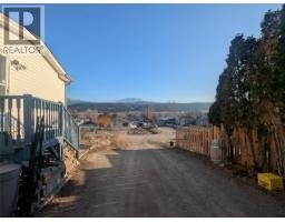 Den - 4893 Gerella Road, Pritchard, BC V0E2P0 Photo 6