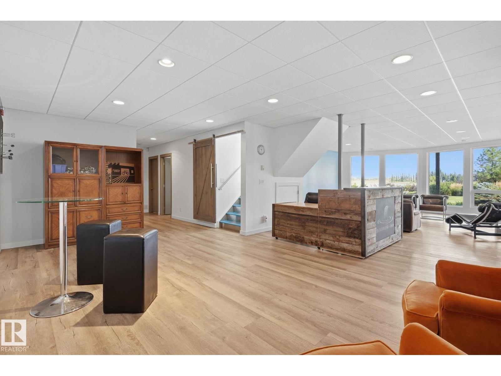 1730 ELLERSLIE RD SW - 34