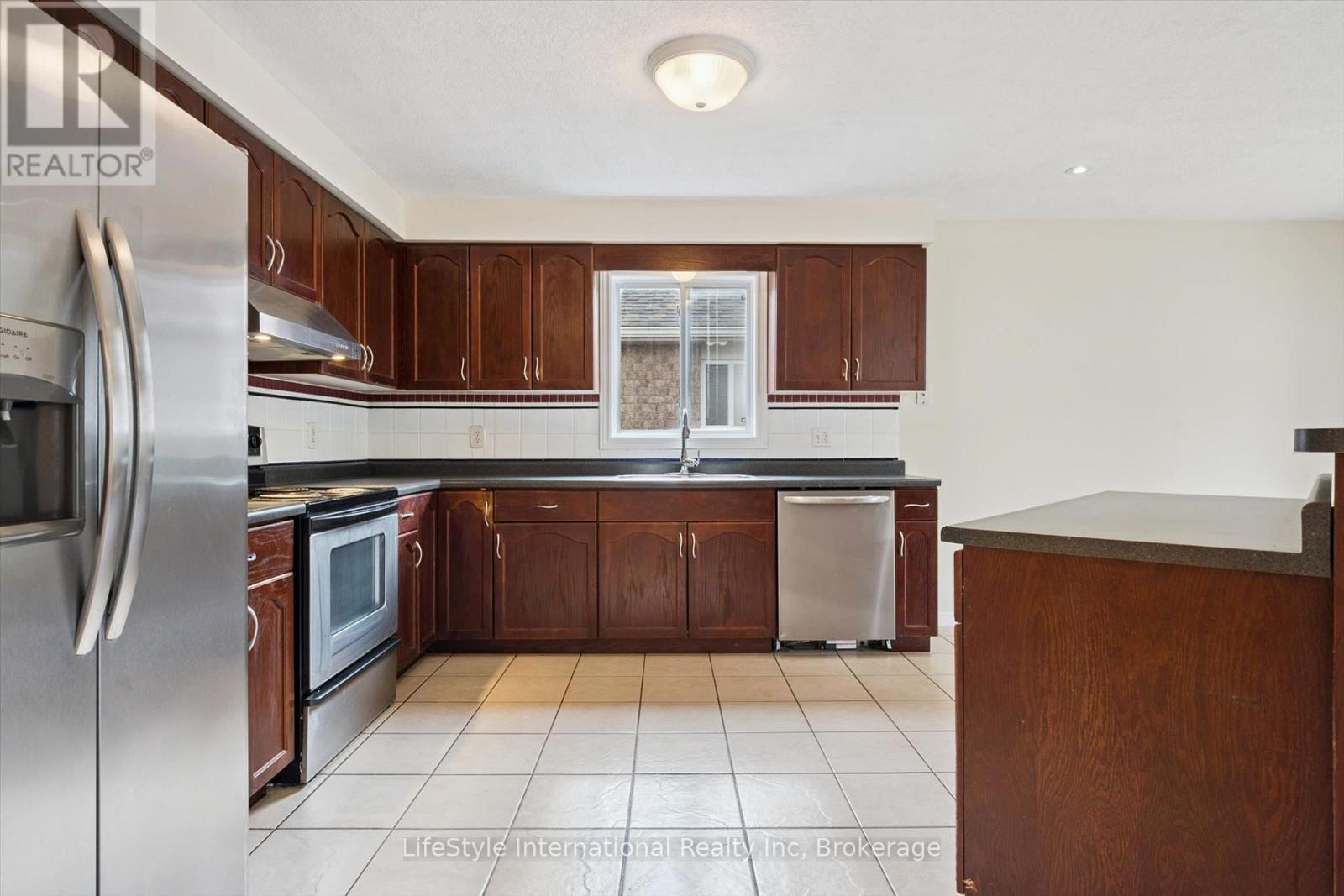 4 DAVIS STREET - 21