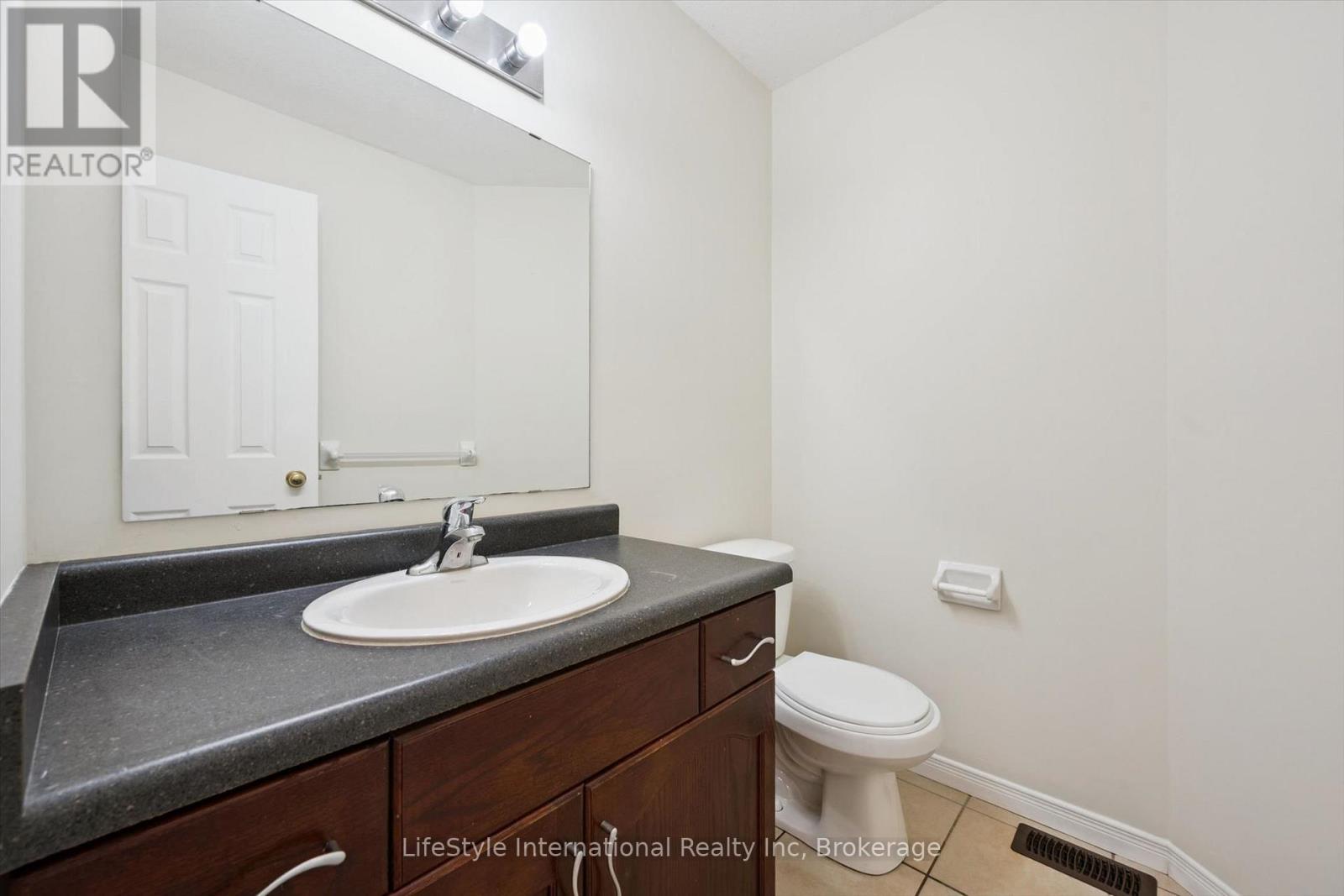 4 DAVIS STREET - 26