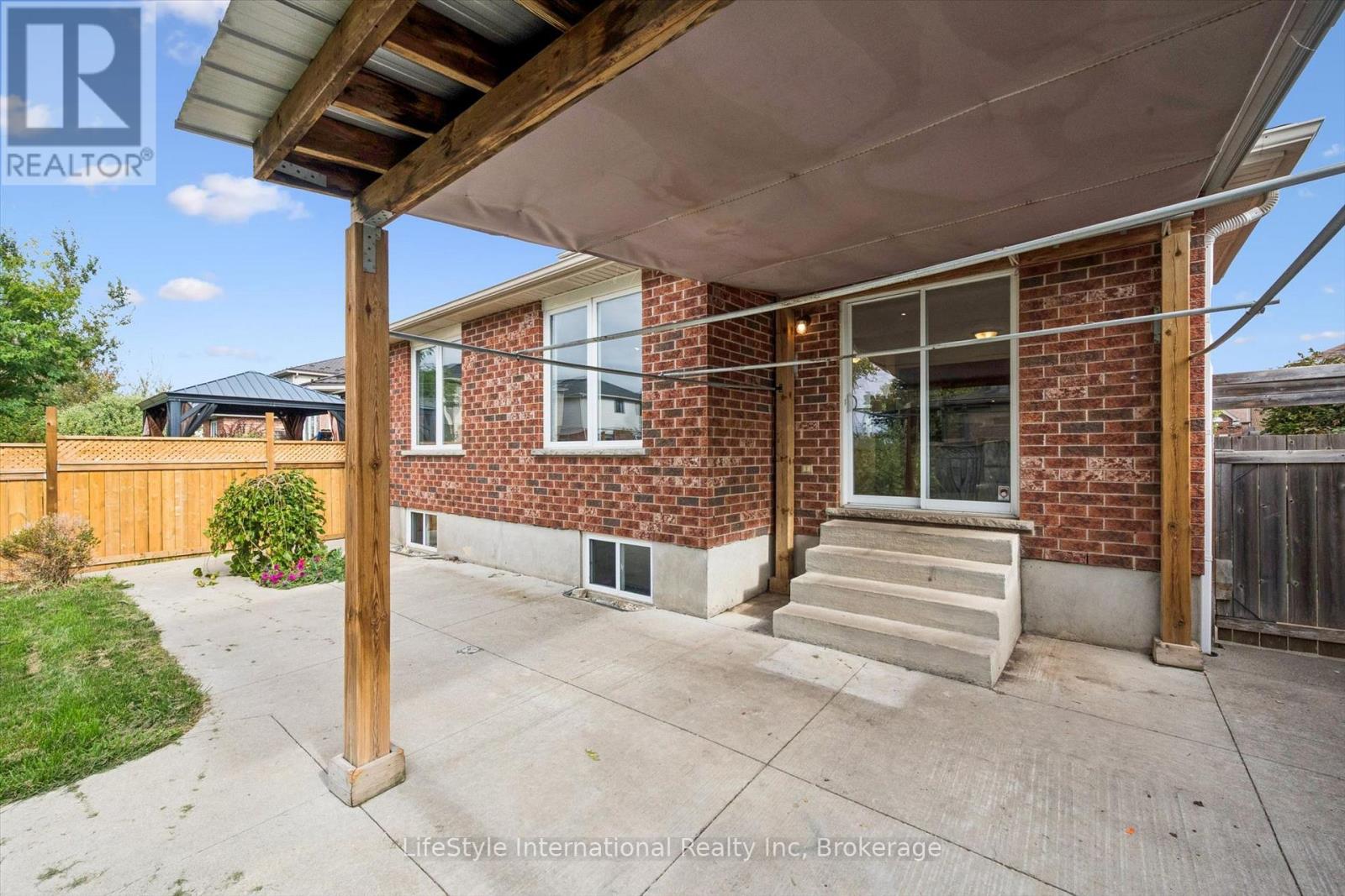 4 DAVIS STREET - 50