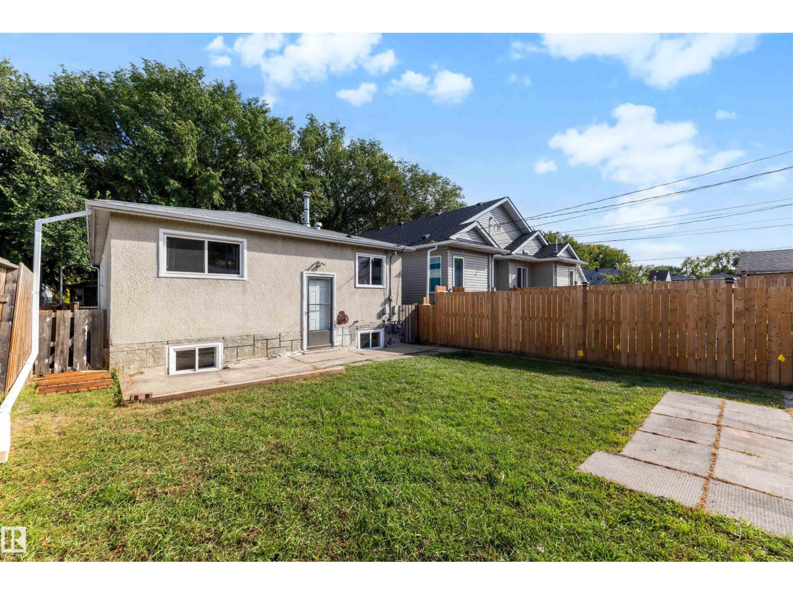 12944 117 ST NW - 30