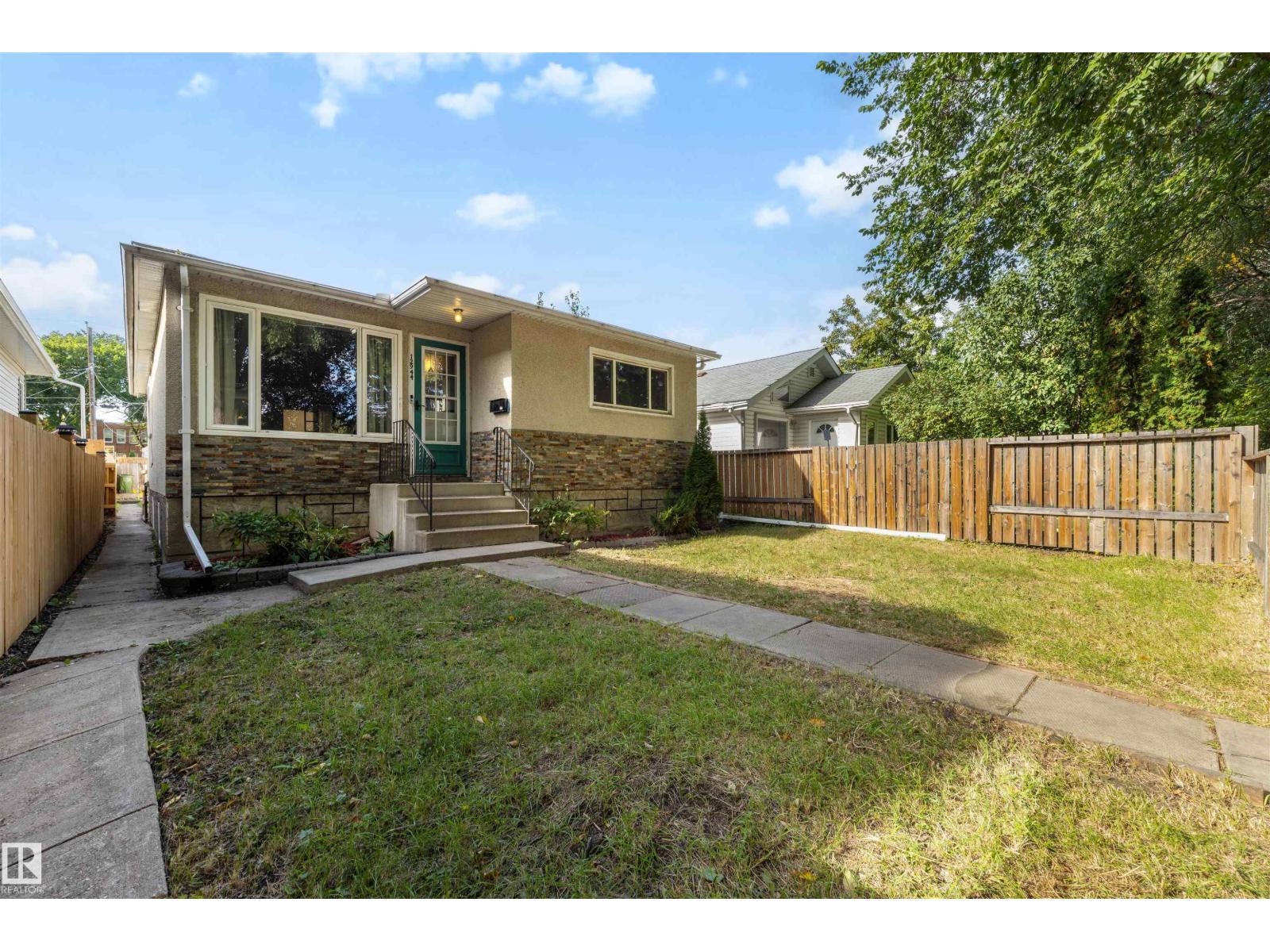 12944 117 ST NW - 31