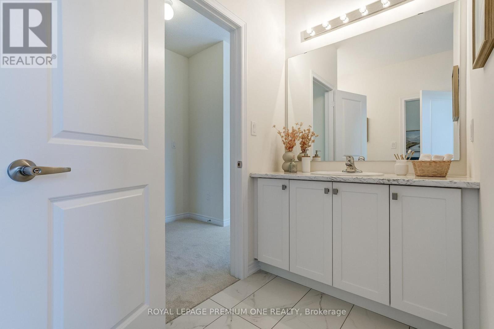 30 PERCHERON COURT - 41