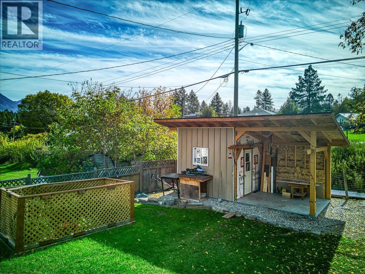 4895 Selkirk Avenue - Image 29
