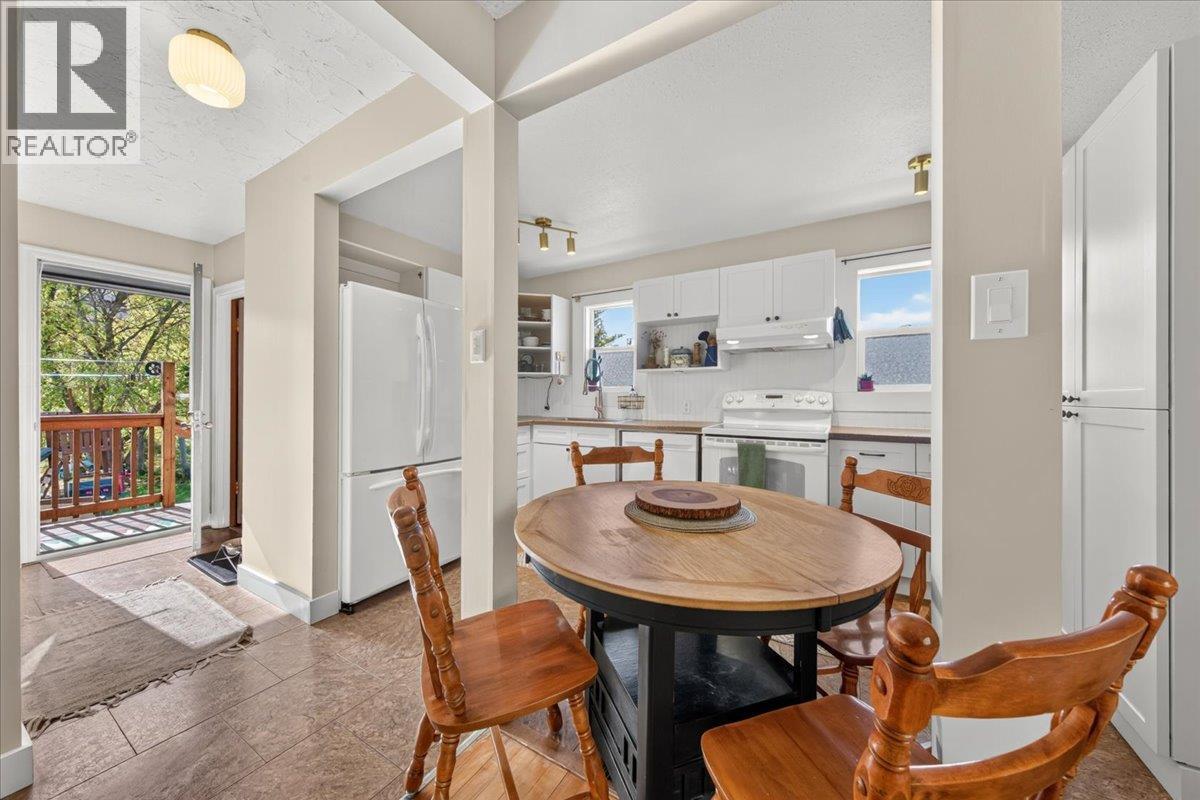 4895 Selkirk Avenue - 42