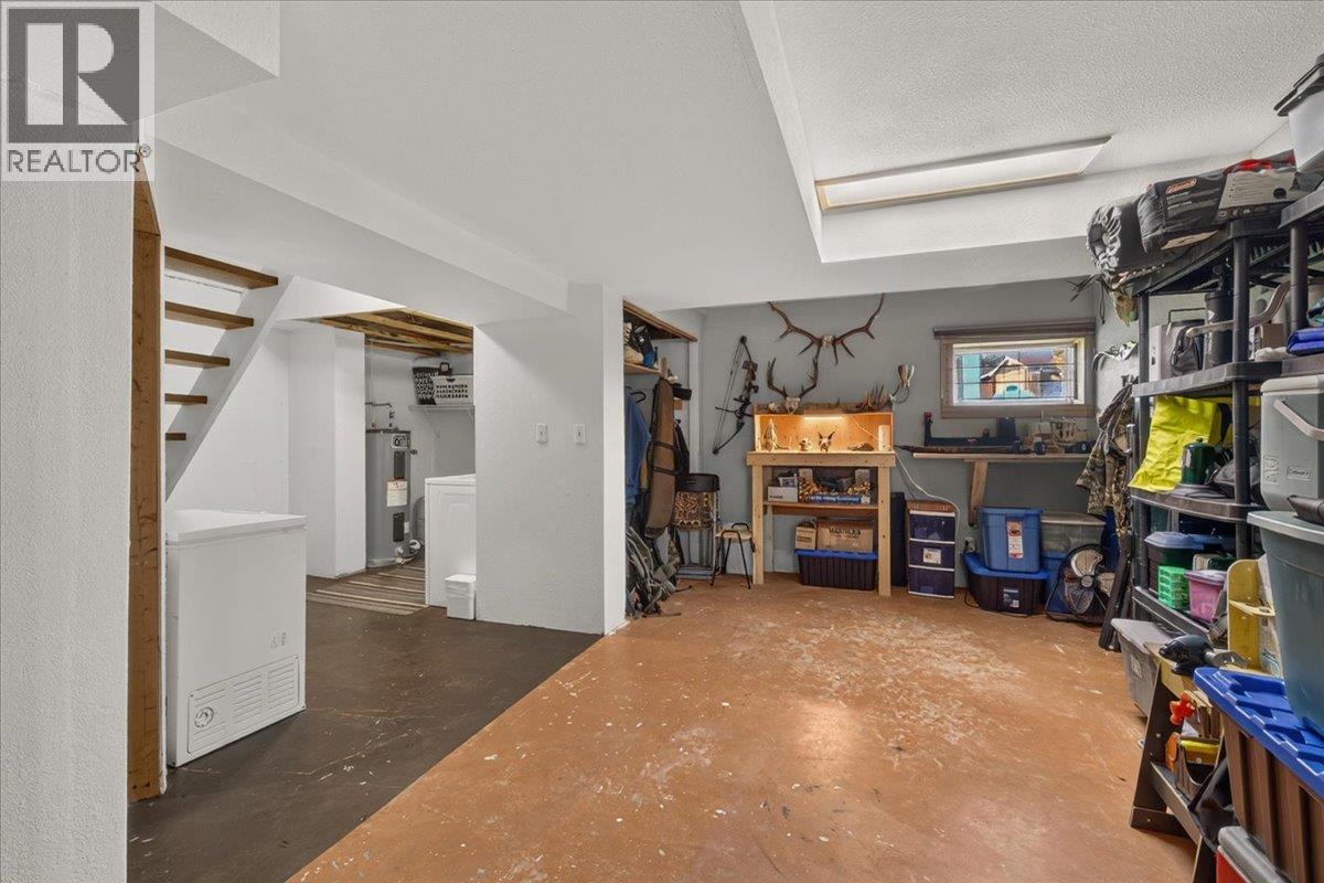 4895 Selkirk Avenue - Image 56