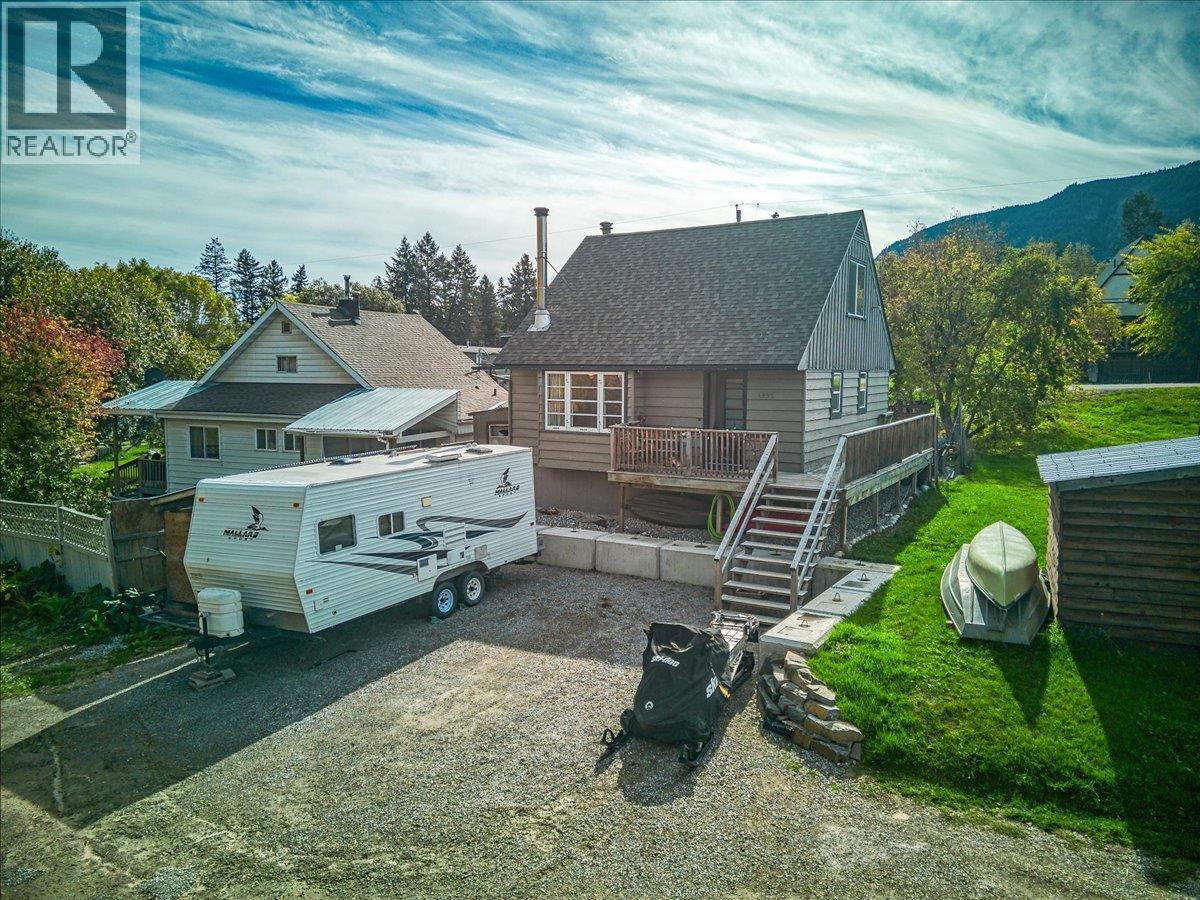 4895 Selkirk Avenue - Image 58