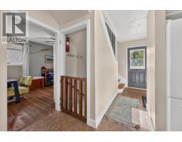 4895 Selkirk Avenue, Edgewater, BC V0A1E0 Photo 13