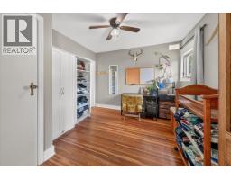 4895 Selkirk Avenue, Edgewater, BC V0A1E0 Photo 15