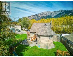 4895 Selkirk Avenue, Edgewater, BC V0A1E0 Photo 32