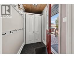 4895 Selkirk Avenue, Edgewater, BC V0A1E0 Photo 57