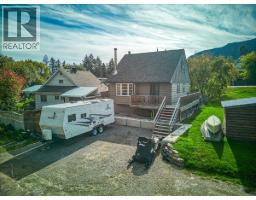4895 Selkirk Avenue, Edgewater, BC V0A1E0 Photo 58