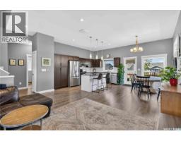 4pc Bathroom - 230 Gillies Street, Saskatoon, SK S7V0A7 Photo 6