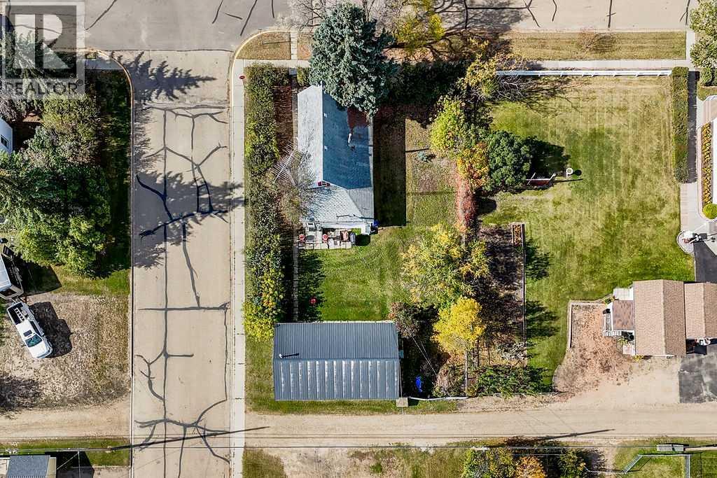 Listing photo – 5201 50 Street, Daysland
