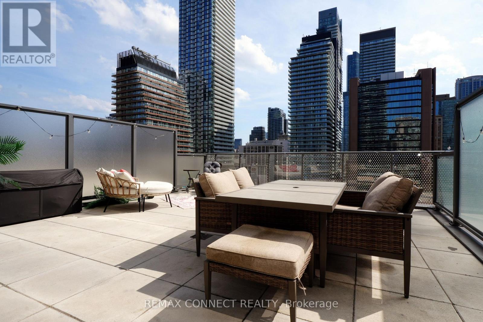 803 - 11 WELLESLEY STREET W, Toronto (Bay Street Corridor) — photo 3