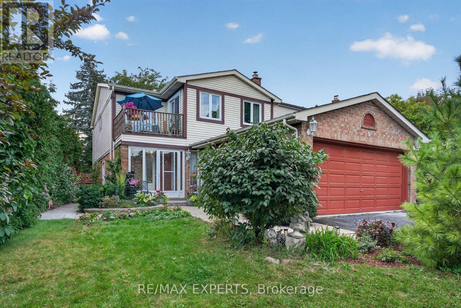 155 STEPHEN STREET, Richmond Hill (North Richvale)