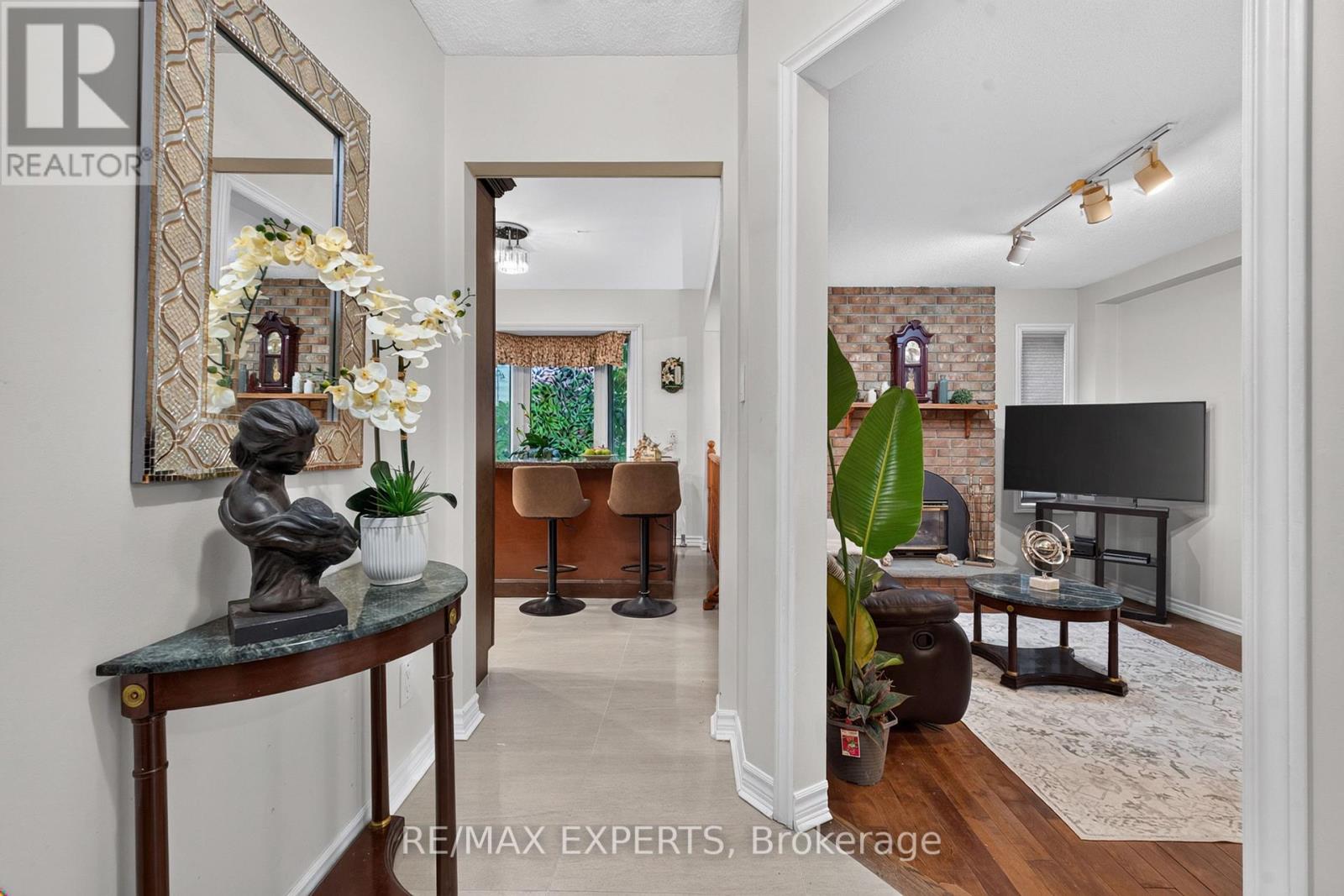 155 STEPHEN STREET, Richmond Hill (North Richvale) — photo 4