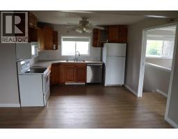 4pc Bathroom - 4227 5 Avenue, Edson, AB T7E1A5 Photo 9