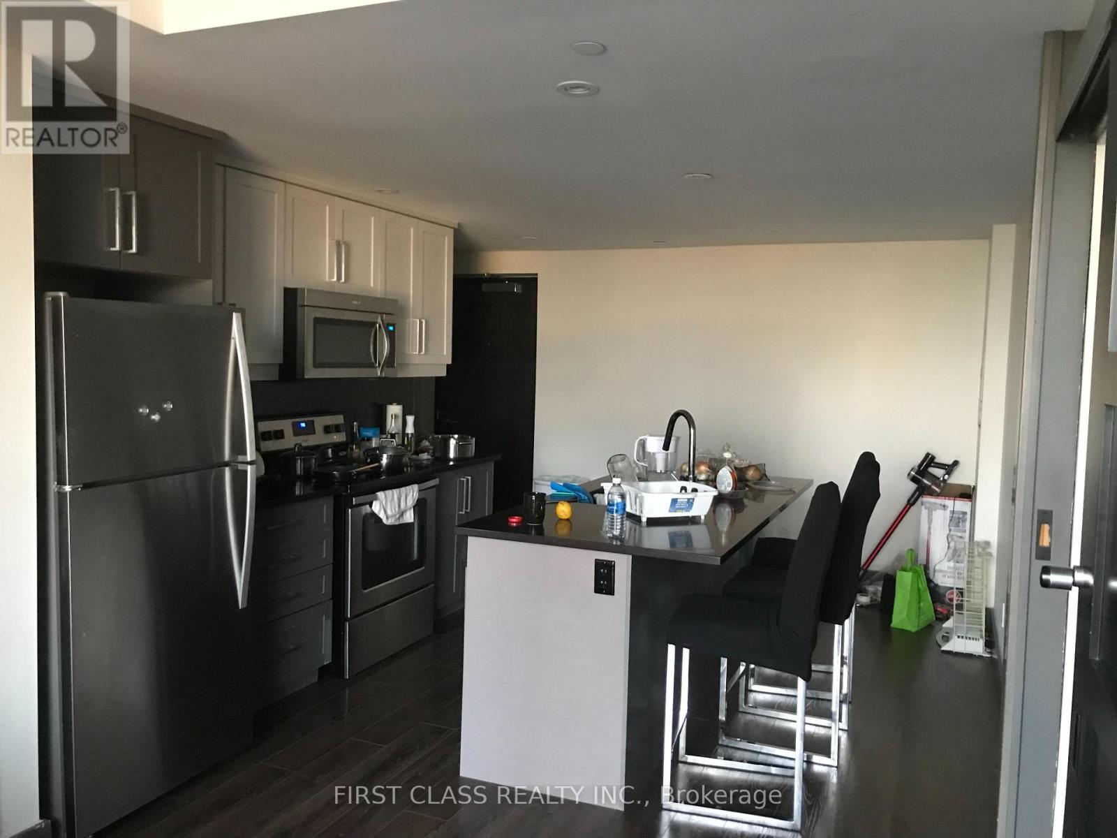 N1601 - 330 PHILLIP STREET — photo 2