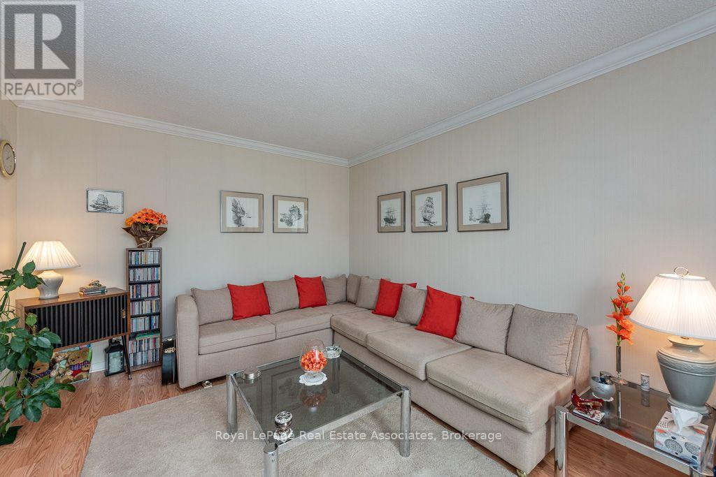 4 Nuttall Street, Brampton, ON photo 10