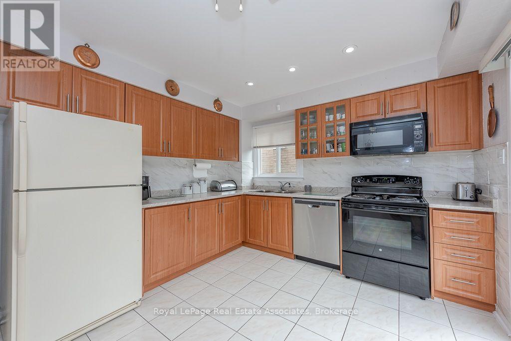 4 Nuttall Street, Brampton, ON photo 15