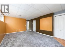 209 Laffont Bay, Fort Mcmurray, AB T9M2R3 Photo 25