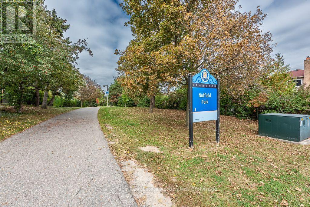 4 Nuttall Street, Brampton, ON photo 37