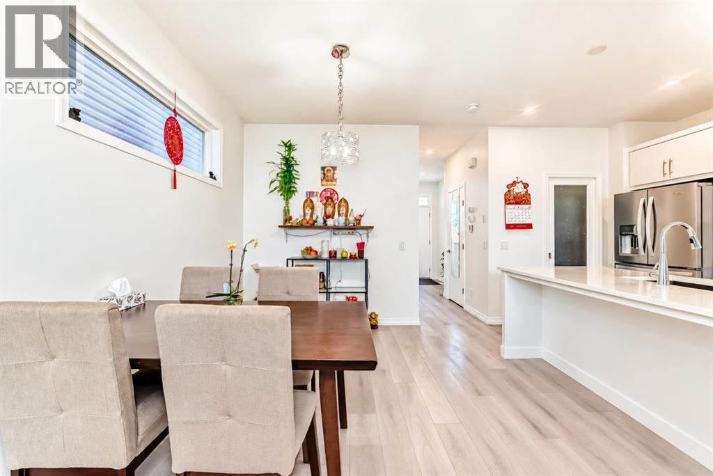 108 Wolf Creek Manor SE, Calgary, Alberta, T2X4A1 — thumbnail 3