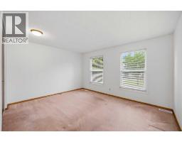 5608 Rundlehorn Drive Ne, Calgary, AB T1Y3J2 Photo 12