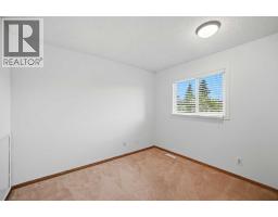 5608 Rundlehorn Drive Ne, Calgary, AB T1Y3J2 Photo 16