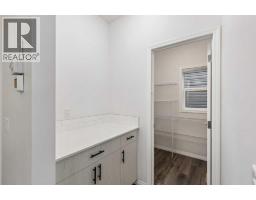 22 Lucas Terrace NW - photo 17